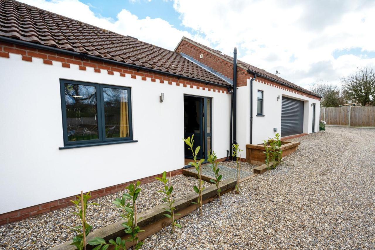Little House - Perfect For Exploring The Broads Villa Acle Exterior photo